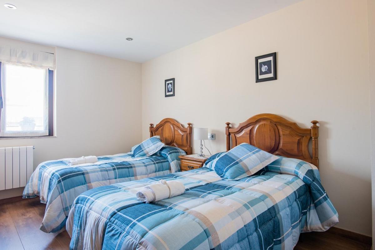 Villa La Cortina Onís Esterno foto